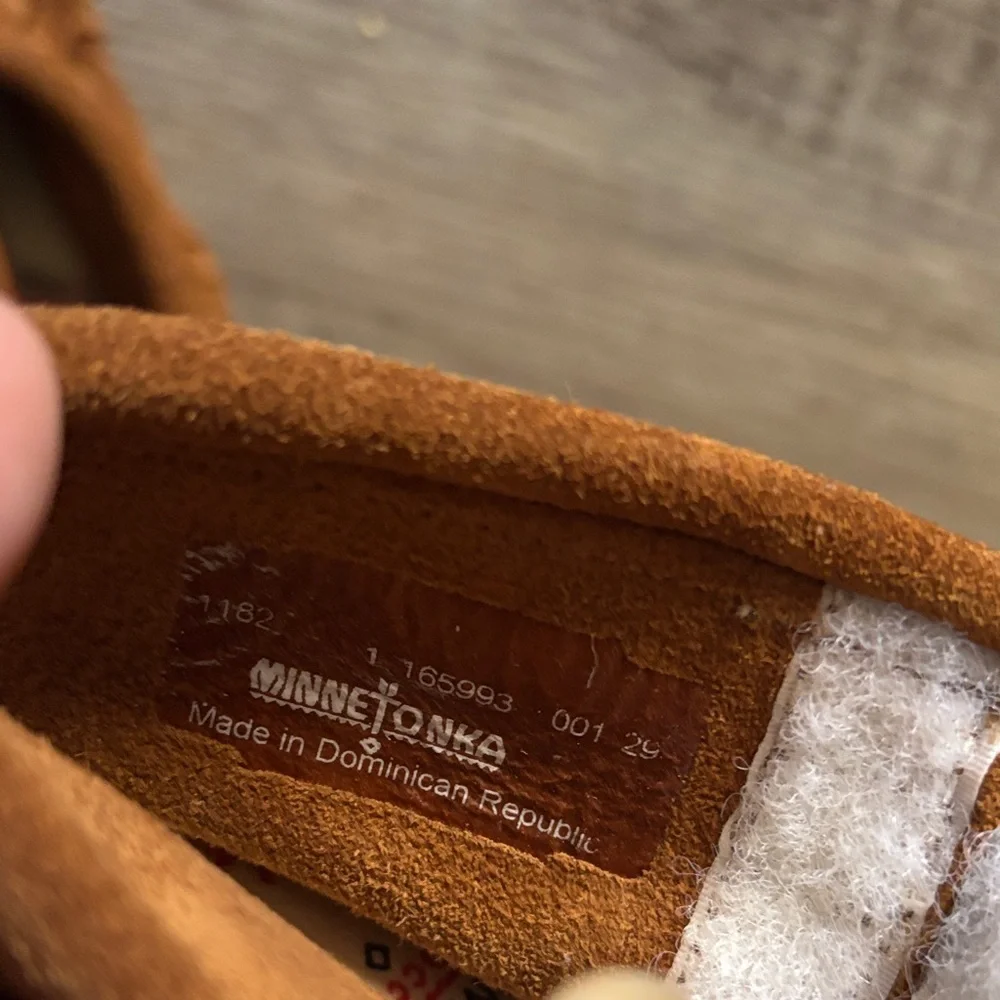 Minnetonka Kids Tan Moccasins